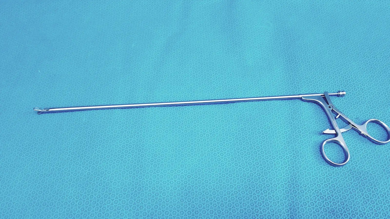 Jarit 600-400 Stainless Steel Laparoscopiic Clamp