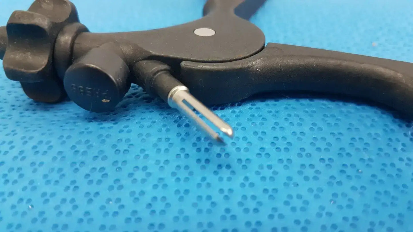 Karl Storz Clickline Monopolar Plastic Handle 33121 - Endoscopic Instrument