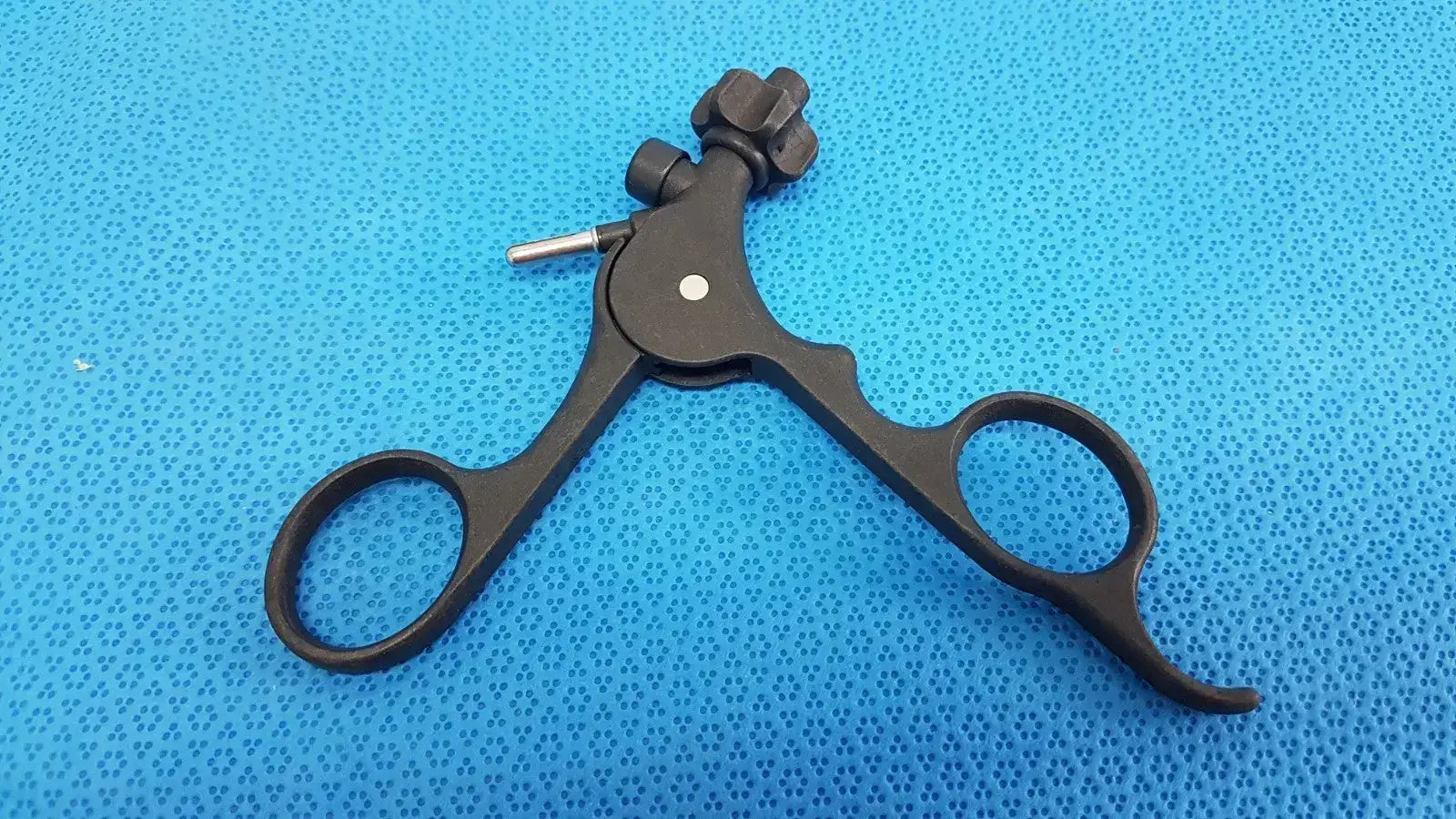 Karl Storz Clickline Monopolar Plastic Handle 33121 - Endoscopic Instrument