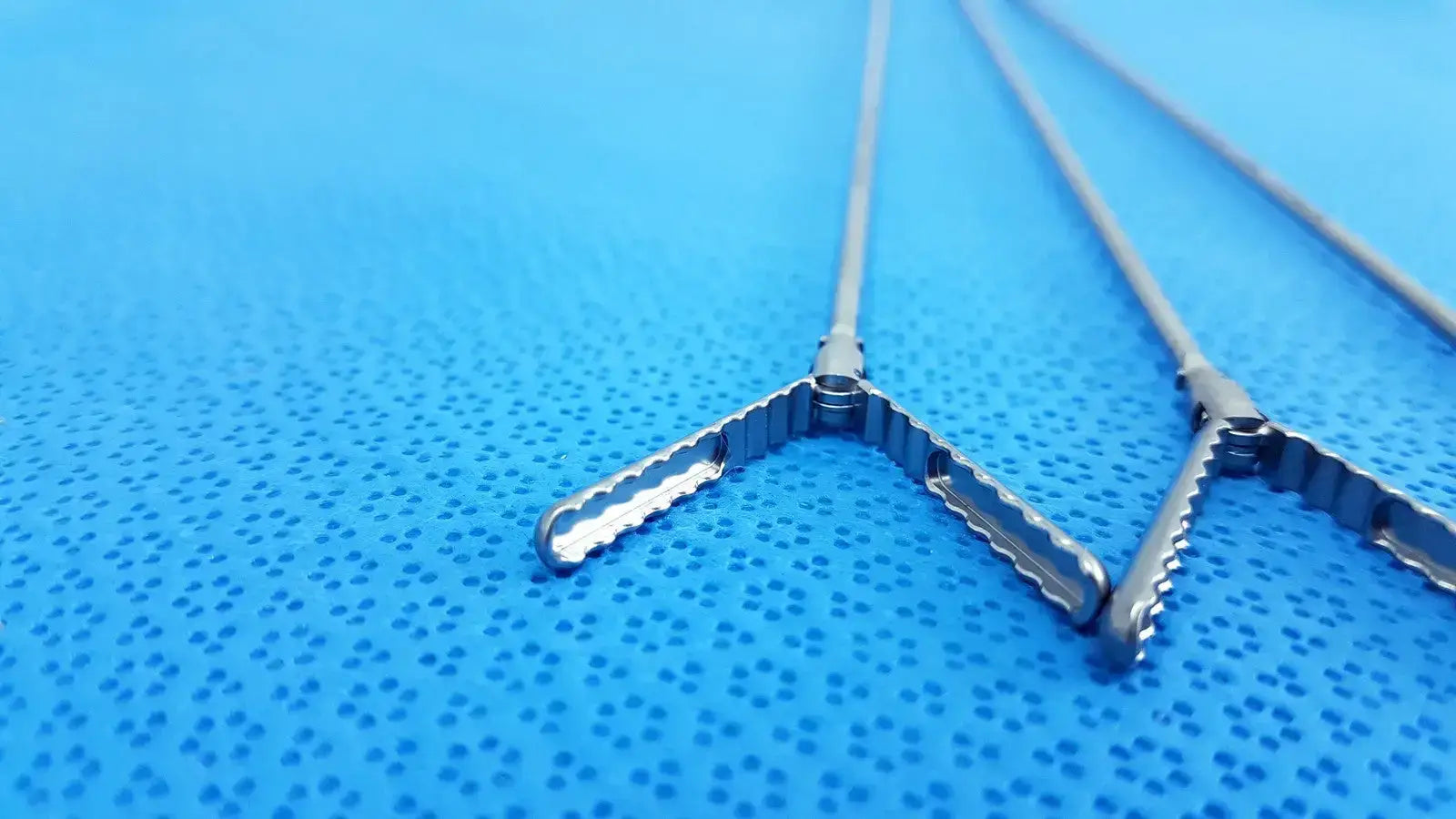 KARL STORZ Laparoscopic Grasper - Model 33530 LED