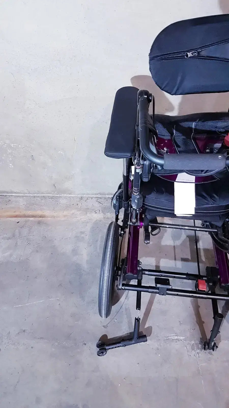 Ki Mobility Focus CR Tilt In Space Wheelchair Adjustable All Show in Pictures - Tilt-in-Space