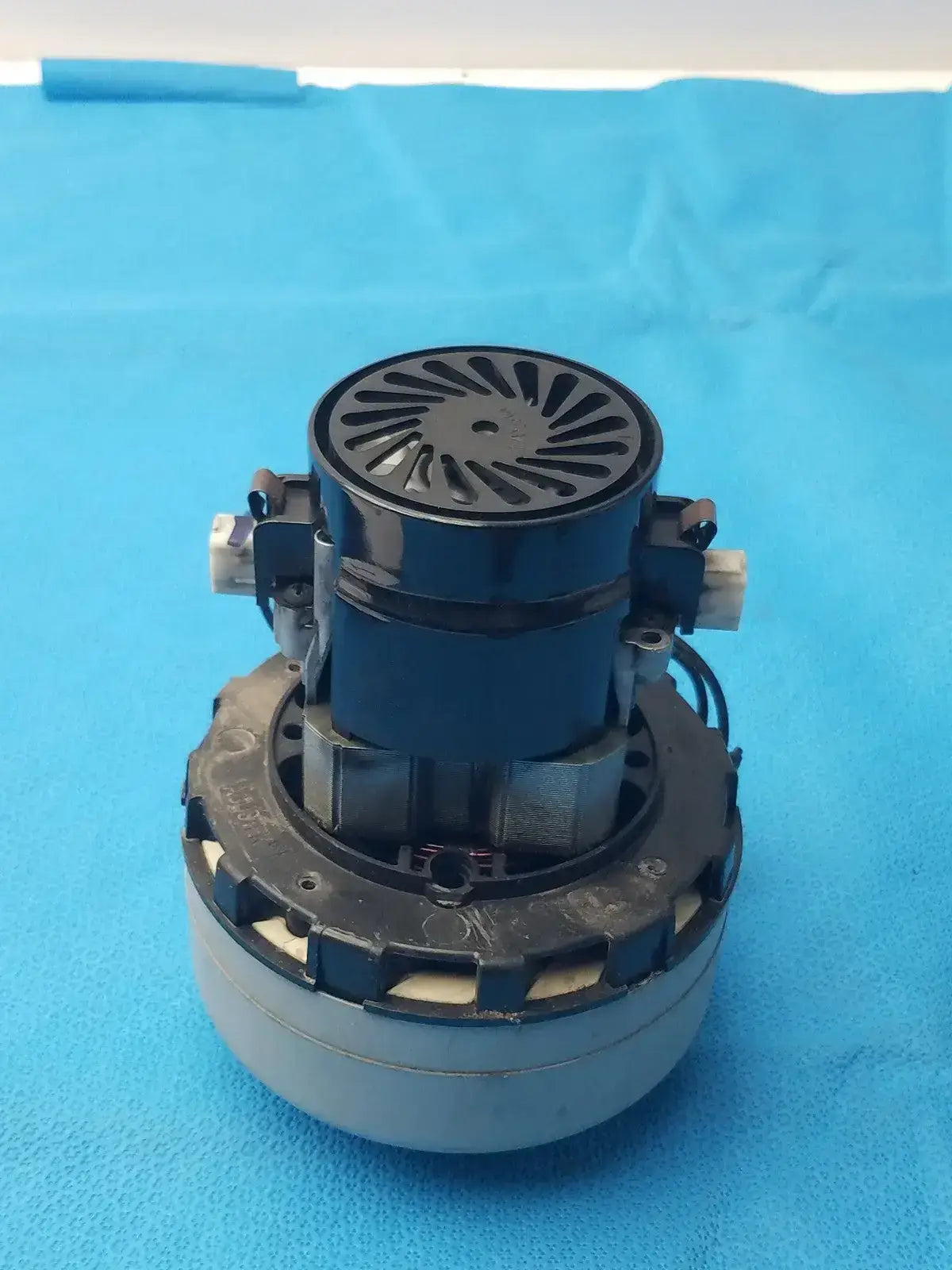 Lamb Electric 116599-29 24V DC Vacuum Motor