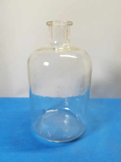Large Clear Glass Apothecary Bottle – Vintage Medical / Chemical Glassware