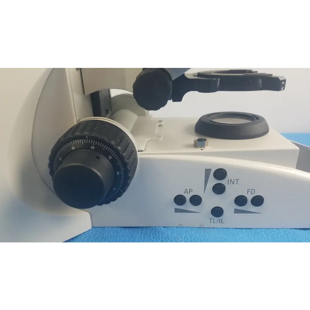 Leica DM4000 Material Analysis Microscope System