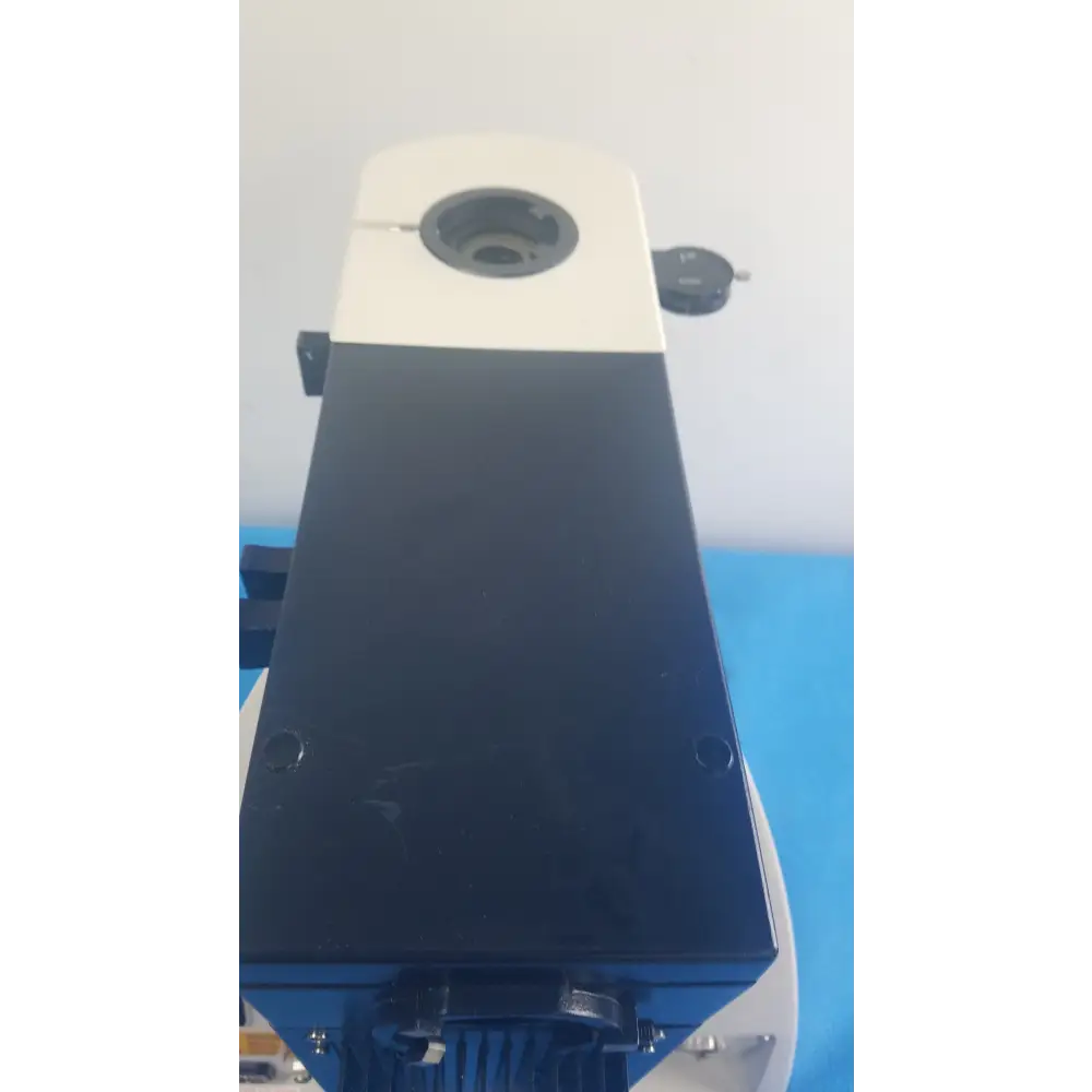 Leica DM4000 Material Analysis Microscope System