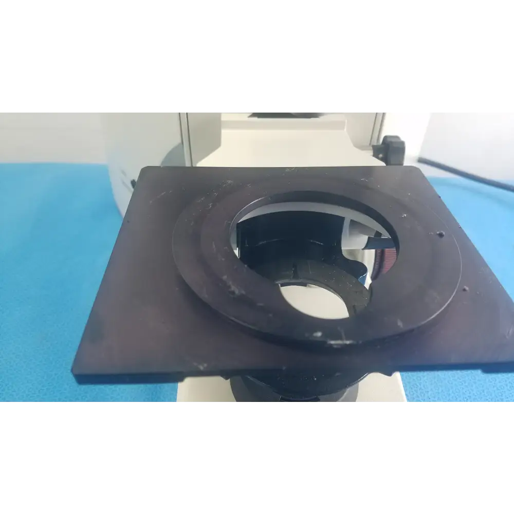 Leica DM4000 Material Analysis Microscope System