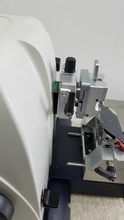LEICA RM2235 Manual Rotary Microtome Histology Pathology Lab Tissue Sectioner