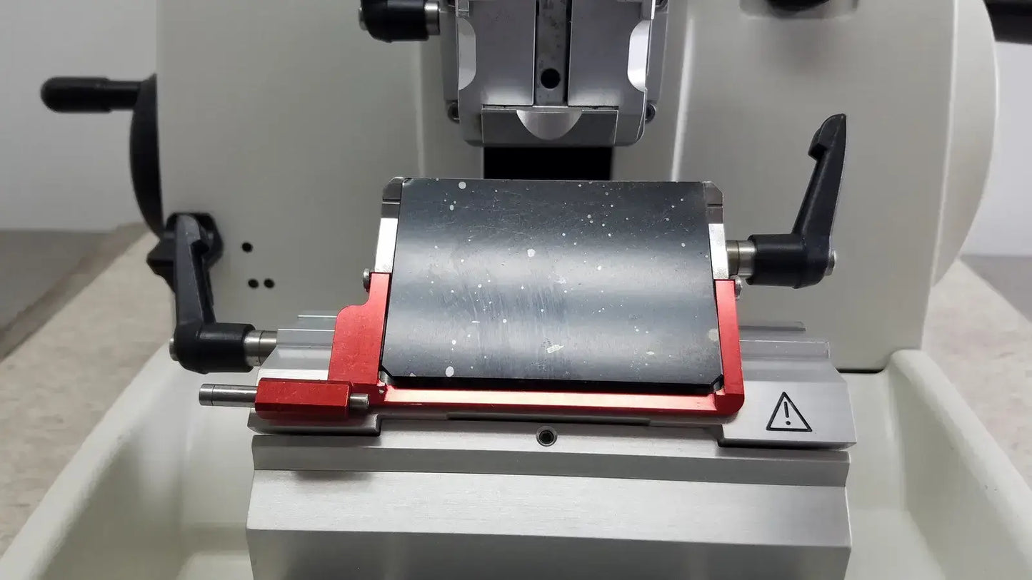 LEICA RM2235 Manual Rotary Microtome Histology Pathology Lab Tissue Sectioner