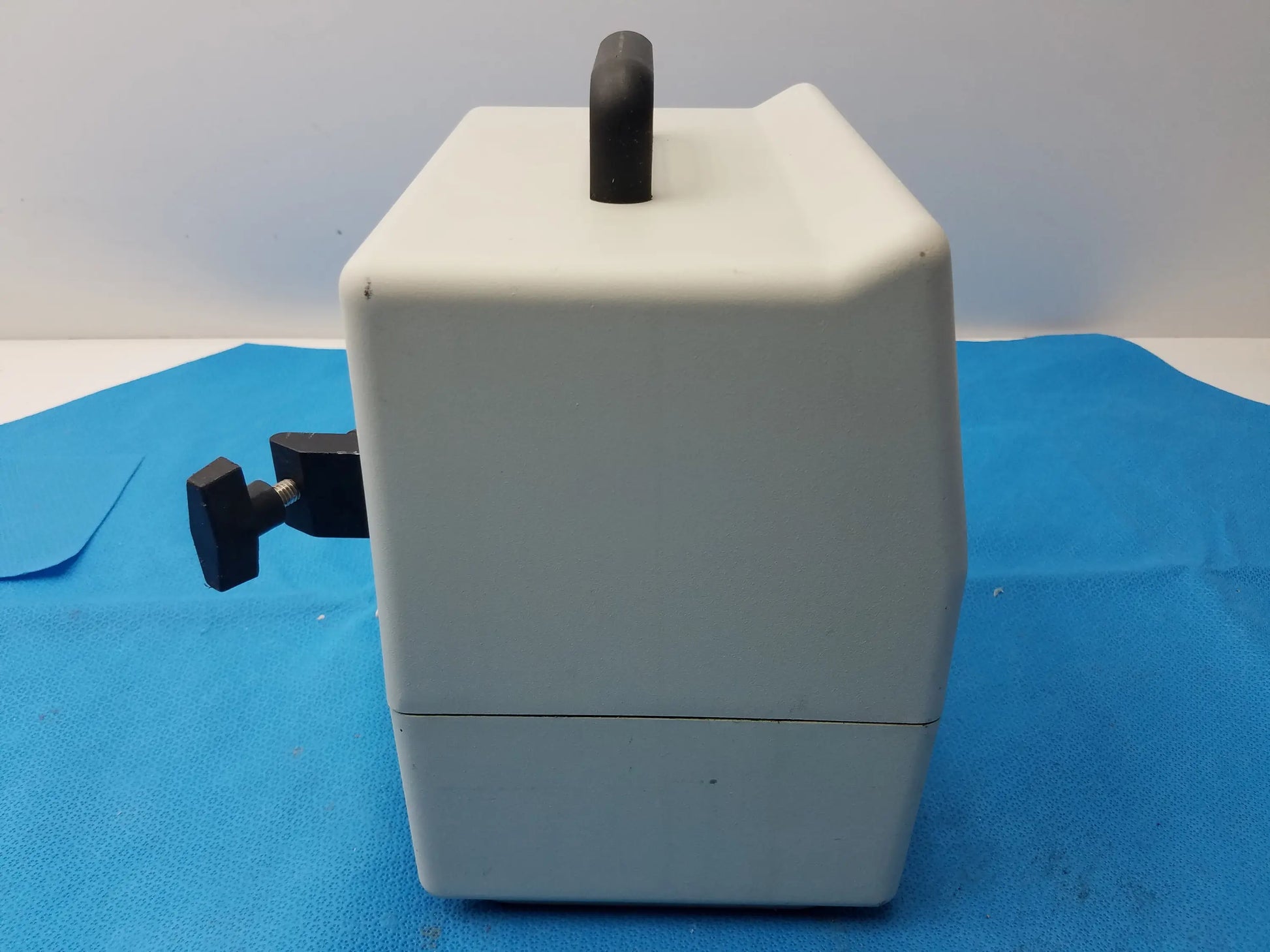 Level 1 Equater EQ-5000 Connectivity Warming Unit