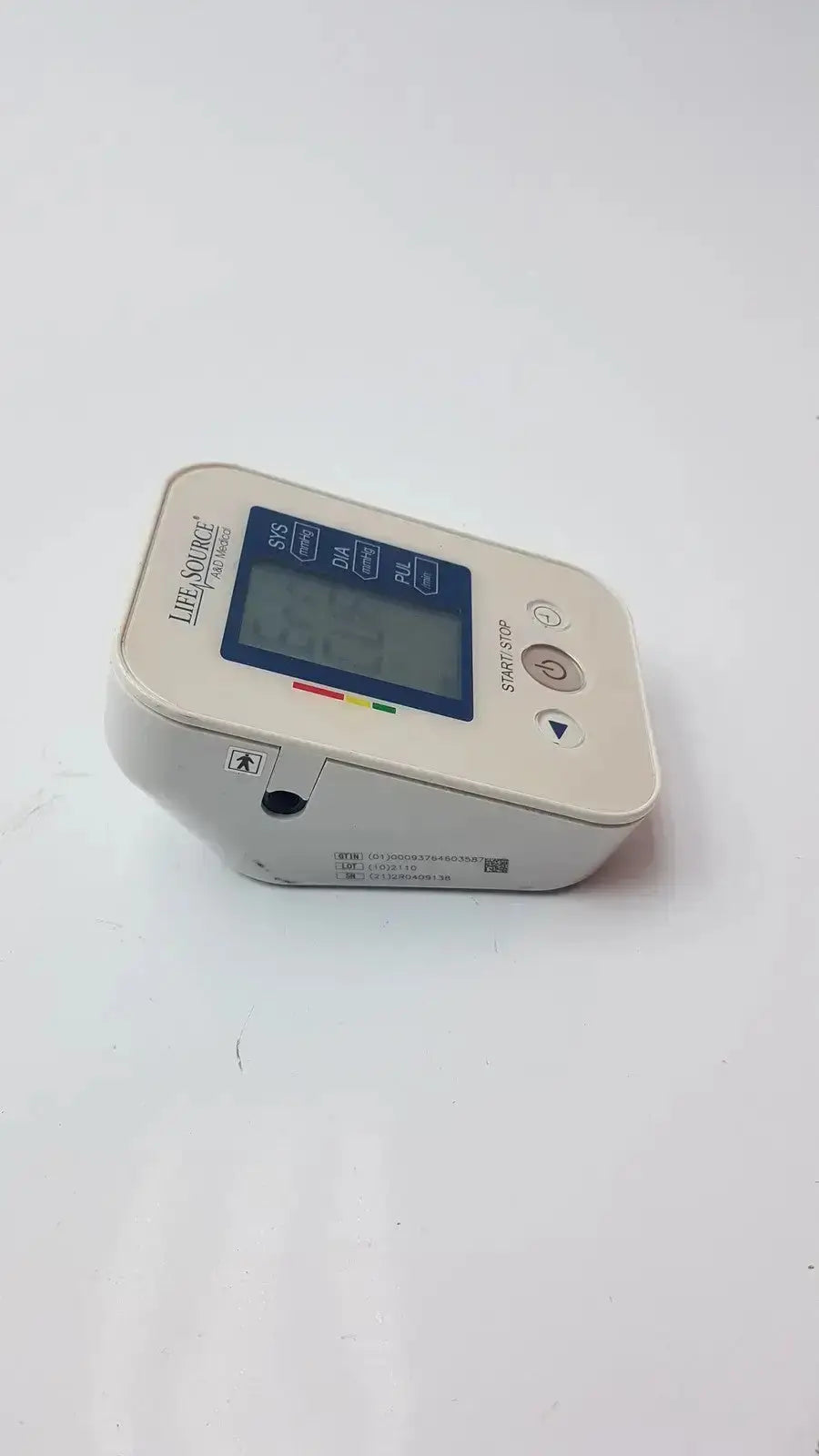 Life source a&d medical digital blood pressure monitor ua-652l-ac handheld white plastic with blue digital display and labeled buttons