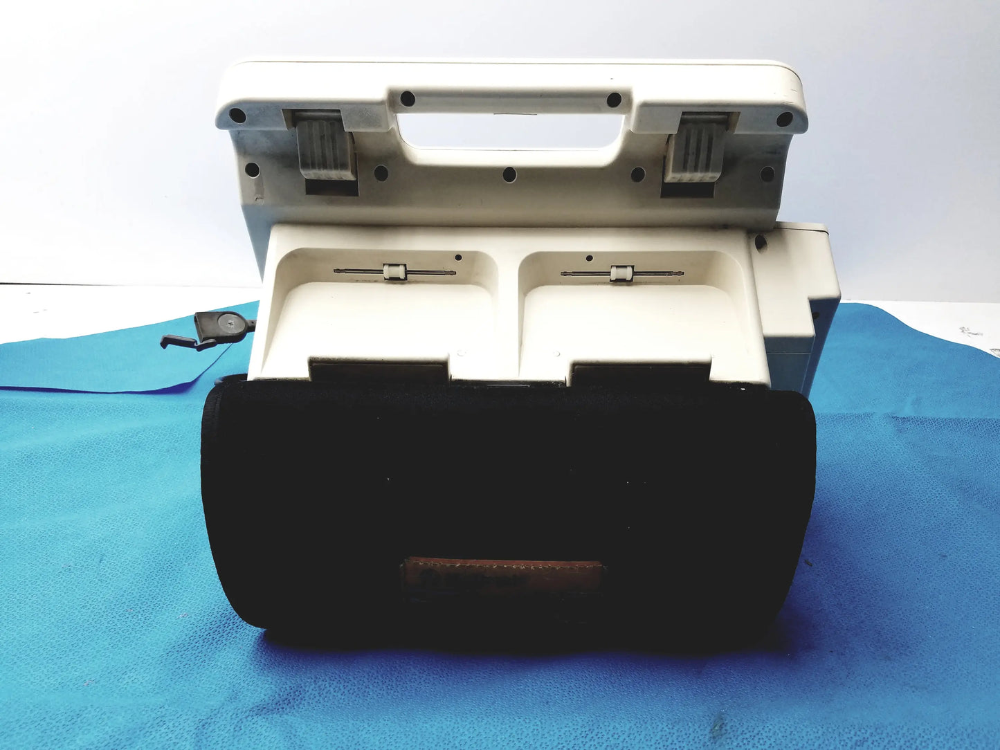 LIFEPAK 12 Physio Control Defibrillator/Monitor - Defibrillator / Patient Monitor