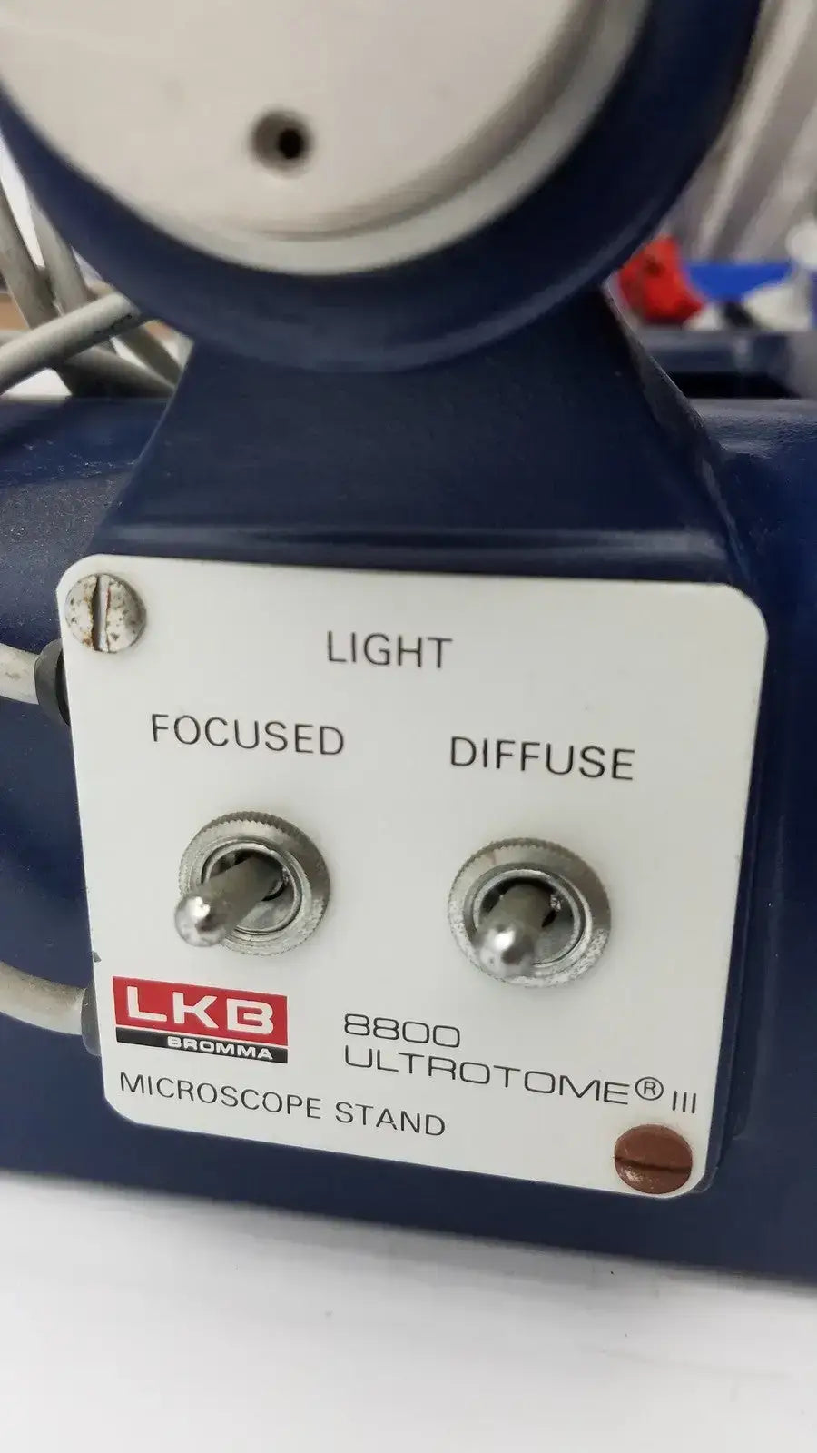 LKB 8800 Ultrotome III Microscope Stand With Optics - Ultramicrotome