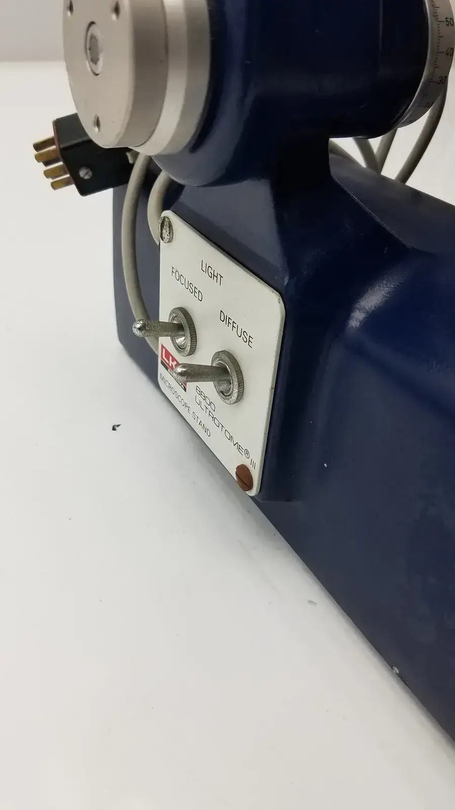 LKB 8800 Ultrotome III Microscope Stand With Optics - Ultramicrotome