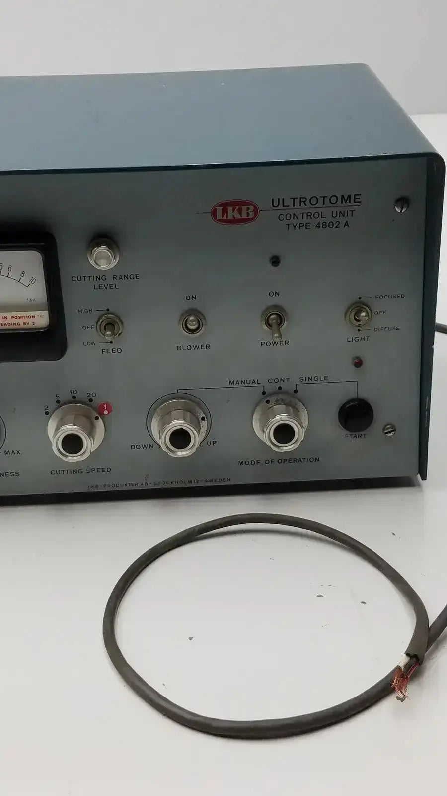 Gray lkb ultrotome control unit type 4802a with metallic knobs and dials for precise laboratory sectioning