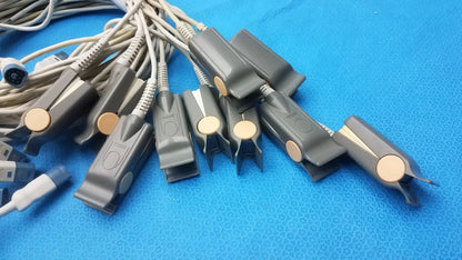 Lot of 10 philips m1196a gray plastic adult finger clip pulse oximeter probes with beige sensors and coiled cables