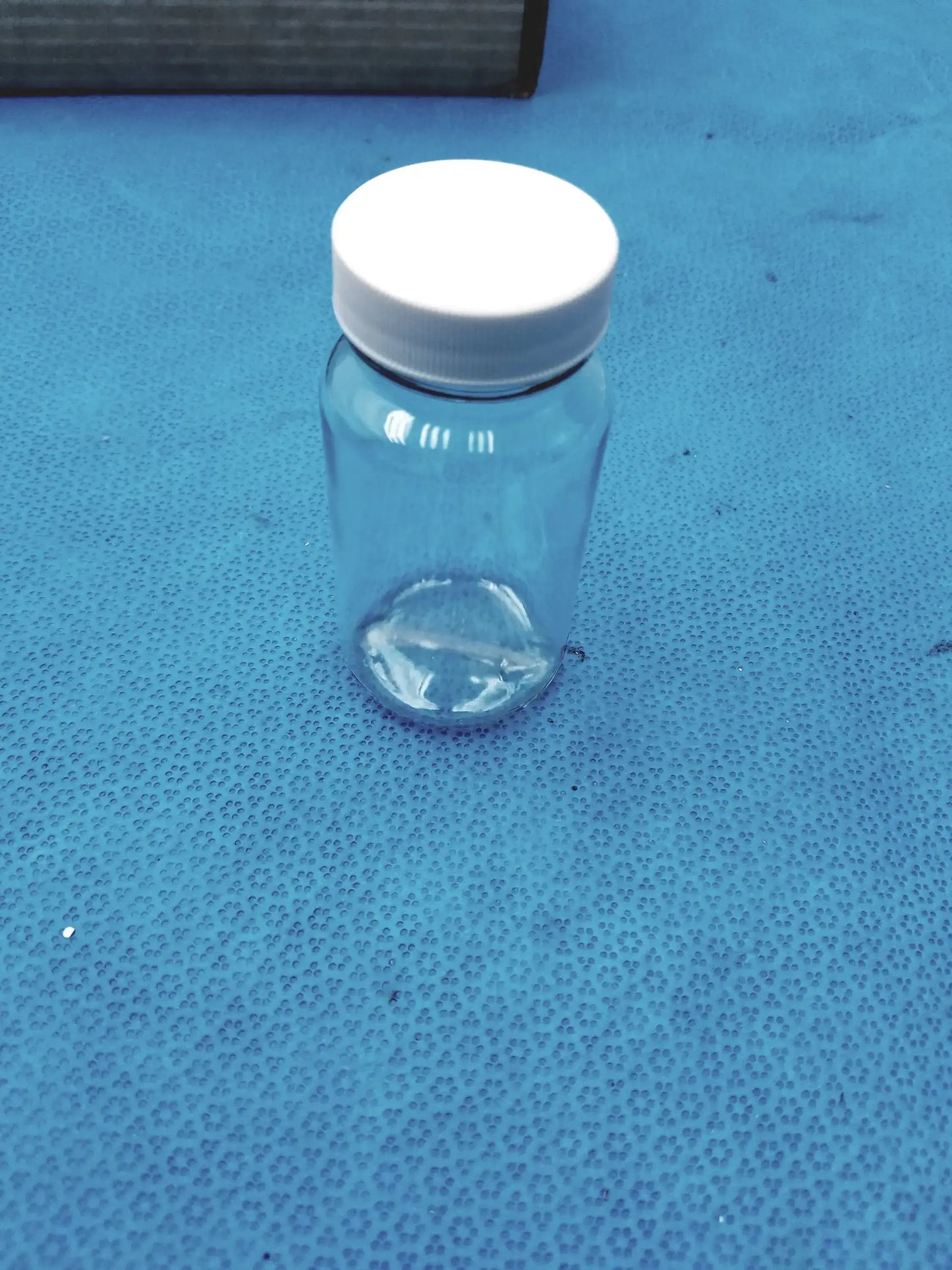 Lot of 16 Scintillation Vials Glass Jar - Vial