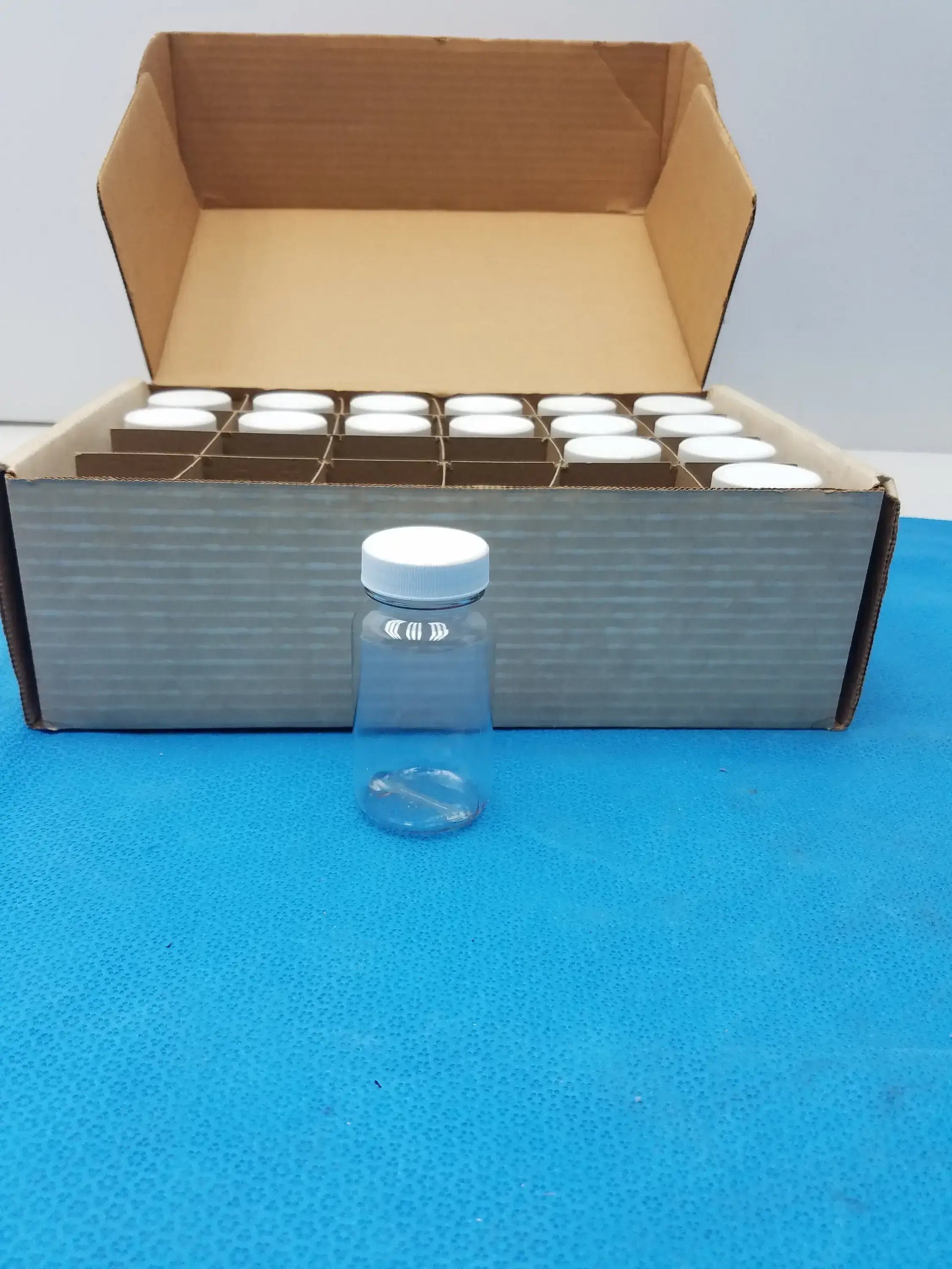 Lot of 16 Scintillation Vials Glass Jar - Vial