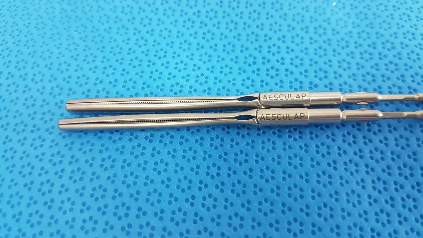 Lot of = 2 AESCULAP Laparoscopic Dissecting Forceps - P0657R