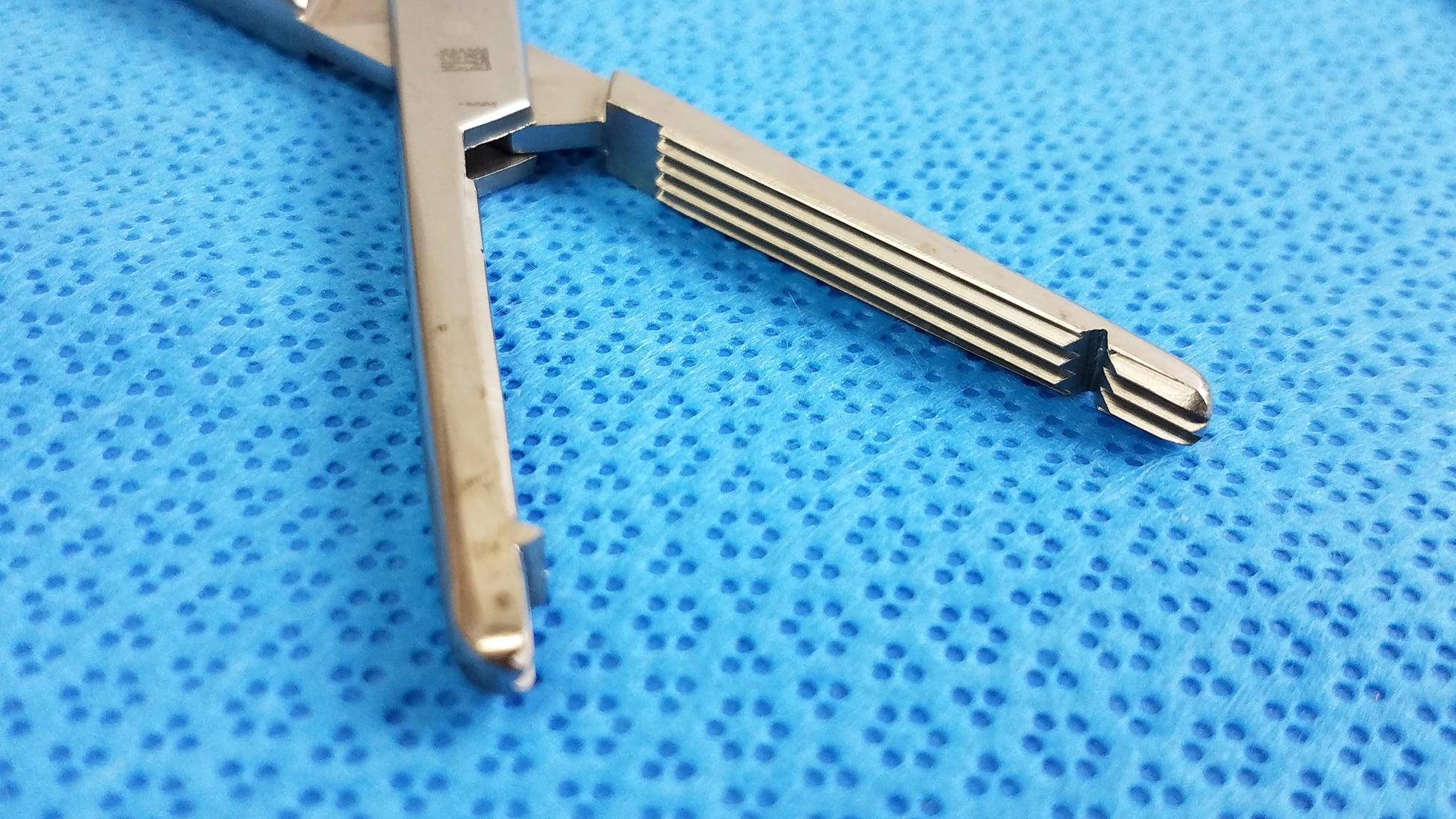 Lot of 2 Codman 30-5801 Straight Ballantine Hysterectomy Forceps