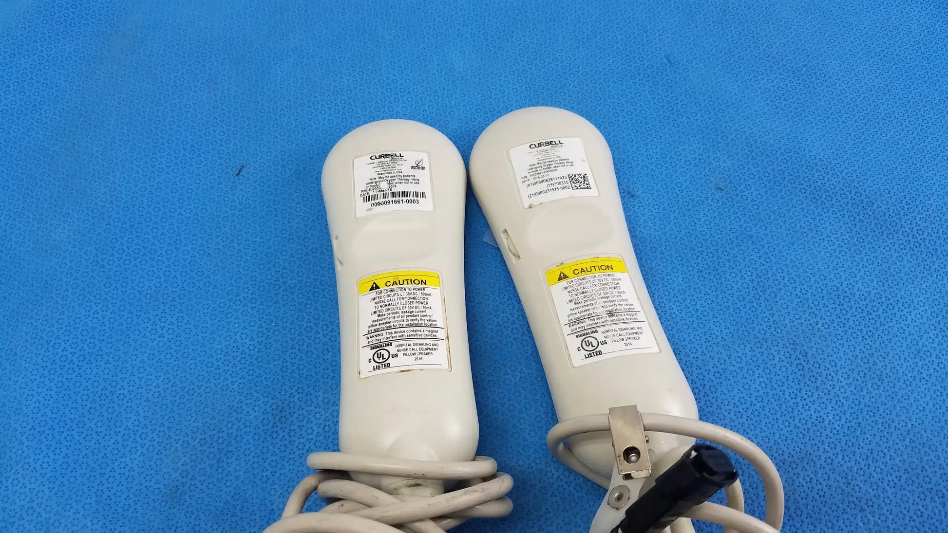Lot of - 2 Curbell Gen4 Pillow Speaker TV Controller P/N 4D235U-Z002008
