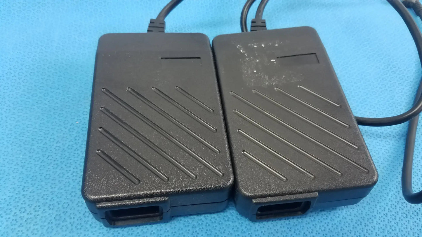 Lot of - 2 Elpac Electronics 3610 Universal AC/DC Adapter Power Supply