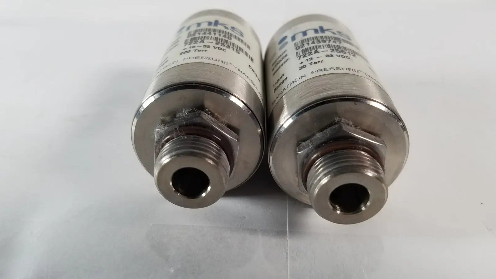 Lot of 2 MKS Baratron Pressure Transducer 722A-25315 200 Torr and 30