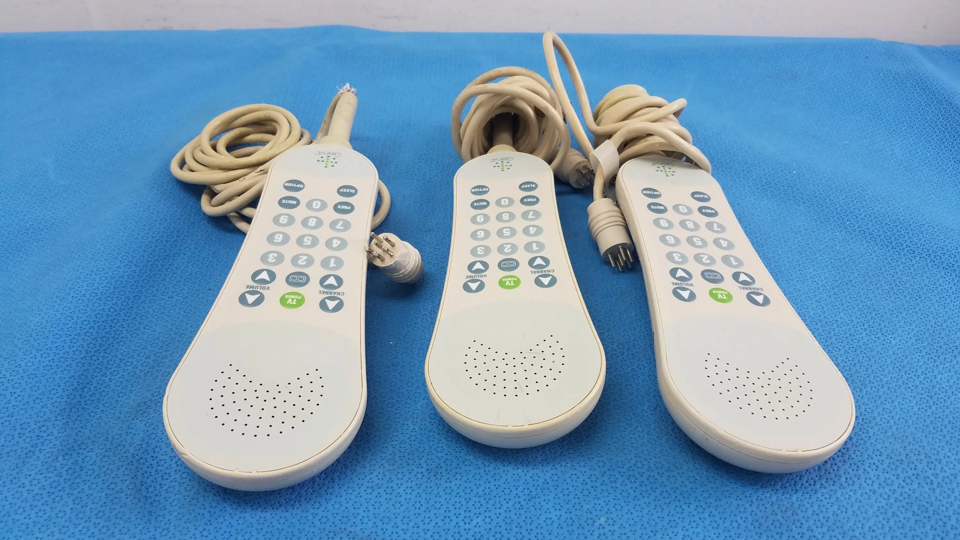 Lot of - 3 Curbell Gen4 Pillow Speaker TV Controller P/N 4C020N-Z500038