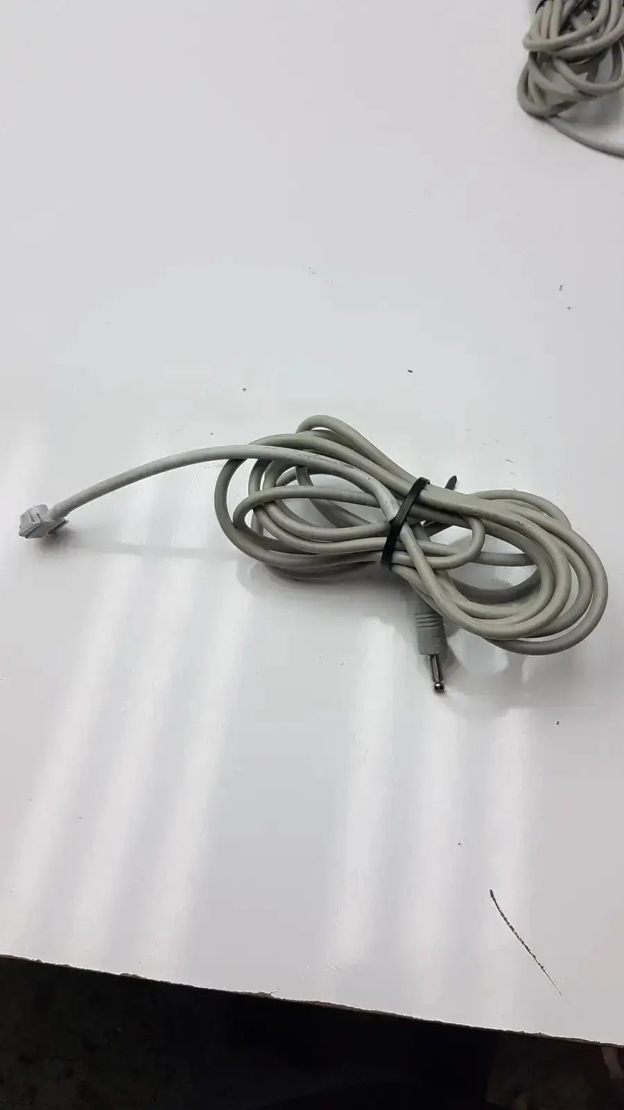 Coiled gray philips nibp air hose m1599b 7d adult with black tie and two connectors for medical use lot of 3
