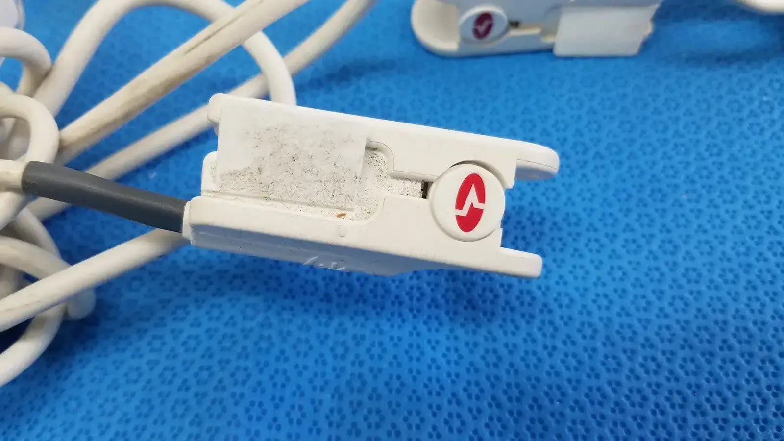 Lot of 3 - Sentec V-Sign Sensor Probe Finger Clip SpO2