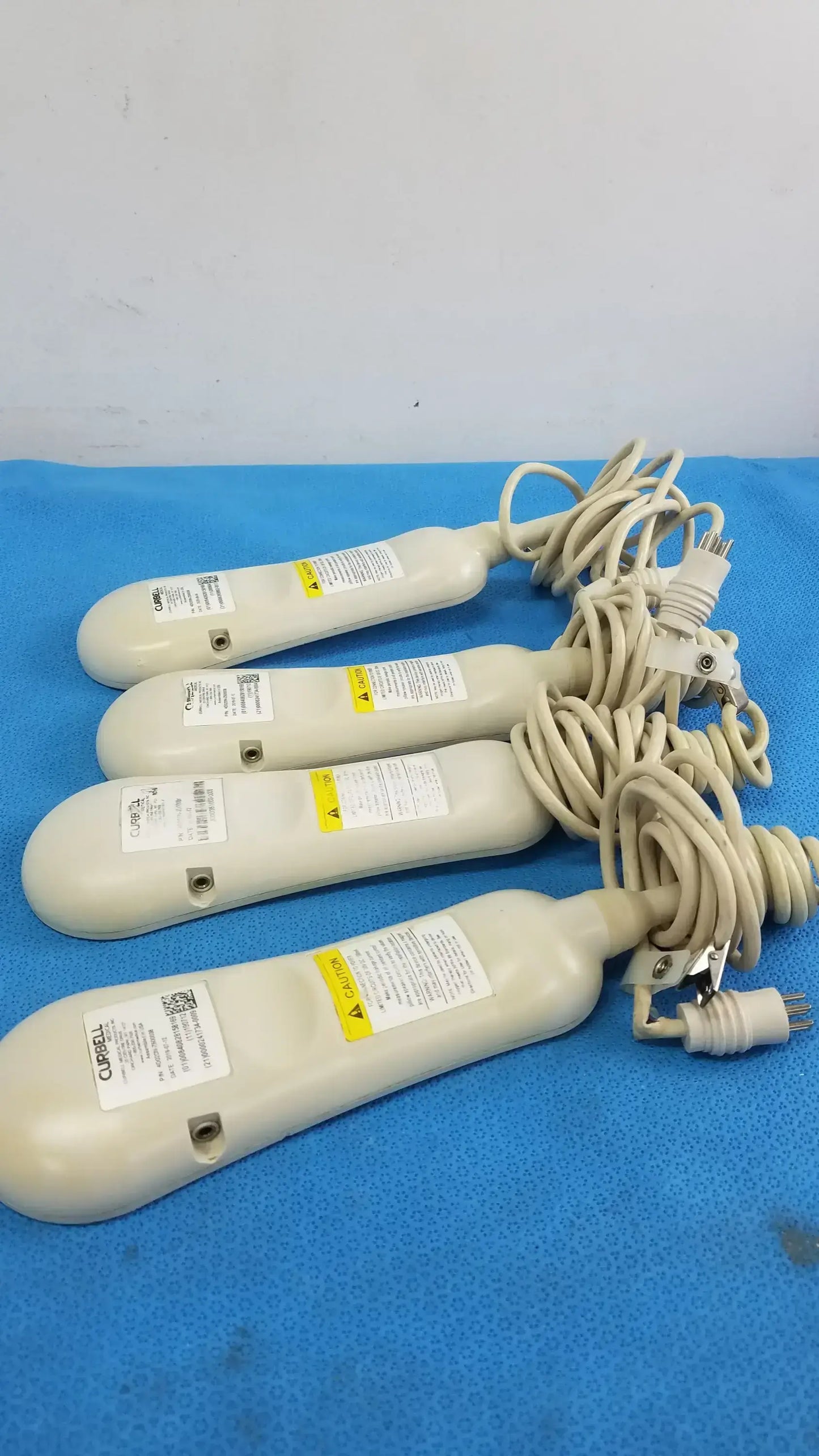 Lot of - 4 Curbell Gen4 Pillow Speaker TV Controller P/N 4D020N-Z500038