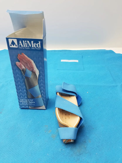 Lot of - 5 AliMed Freedom Thumb Spica Splint Medium/Large 5785