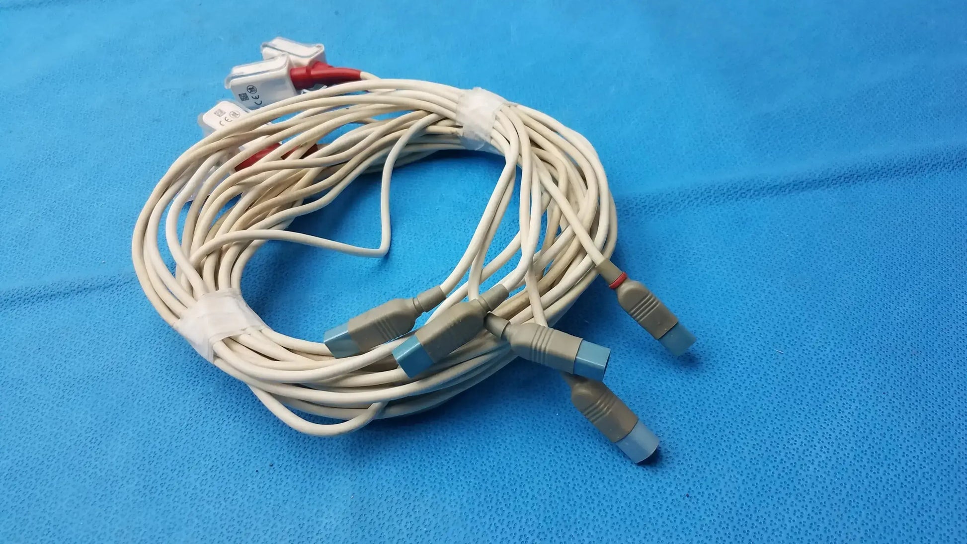 Coiled beige masimo lncs patient cables with gray and blue connectors compatible monitoring systems lot of 5