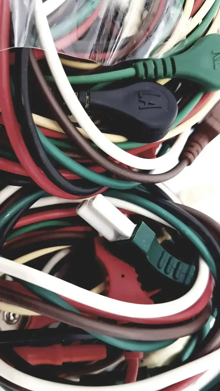 A lot of mix mindray compatible ecg leadwire with multicolored insulated wires and connectors including 12v plug