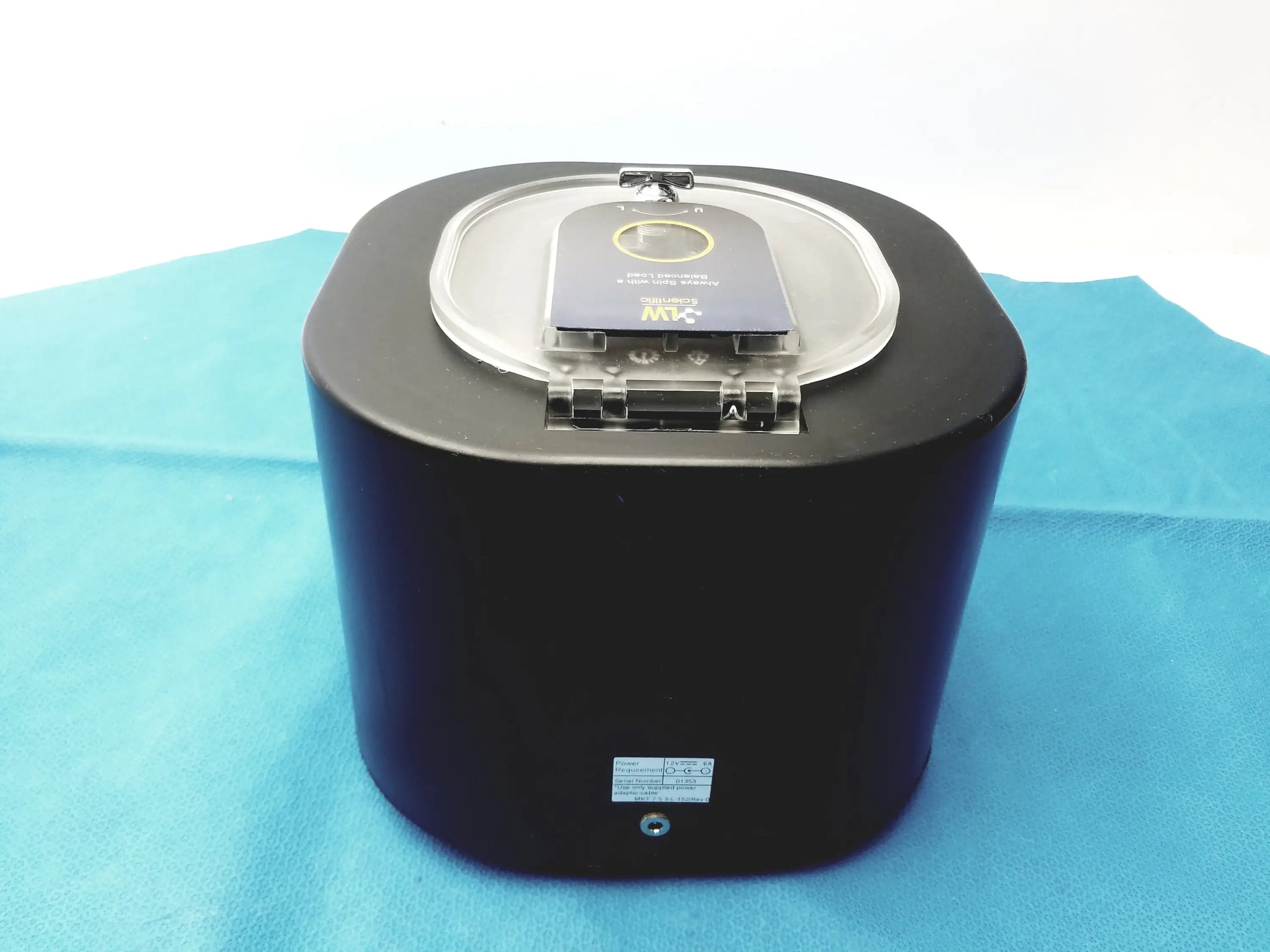 LW Scientific E8 Centrifuge With Power Cord - centrifuge