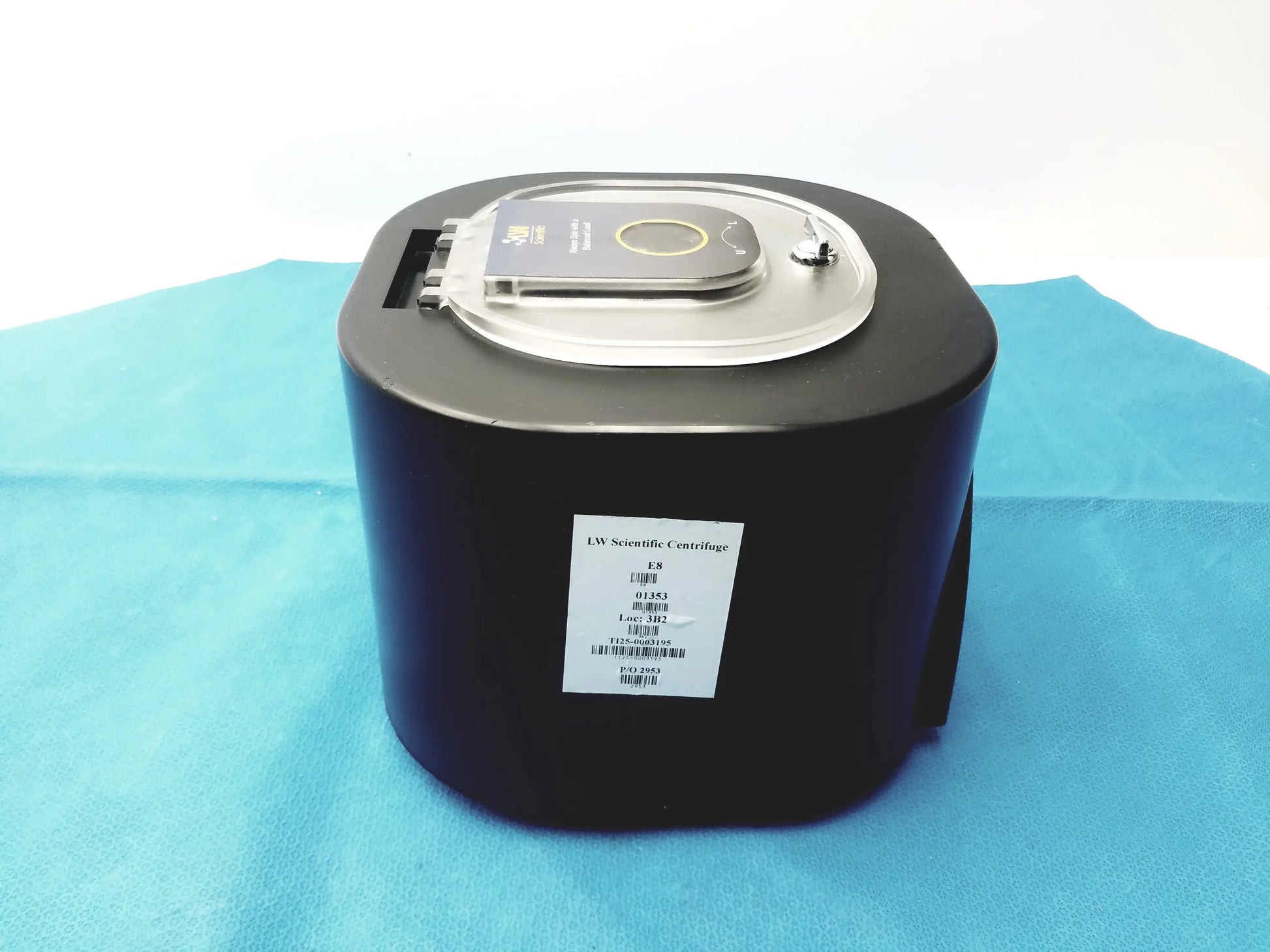 LW Scientific E8 Centrifuge With Power Cord - centrifuge