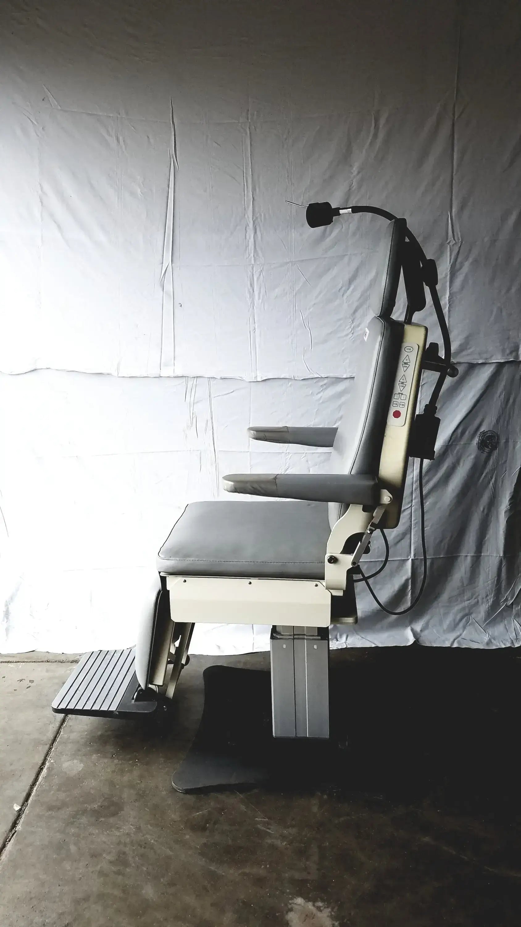 Magnetic TLT10-AX31A-016 Power Exam Chair 2x24-28VDC 2x5.5A Swiss Made