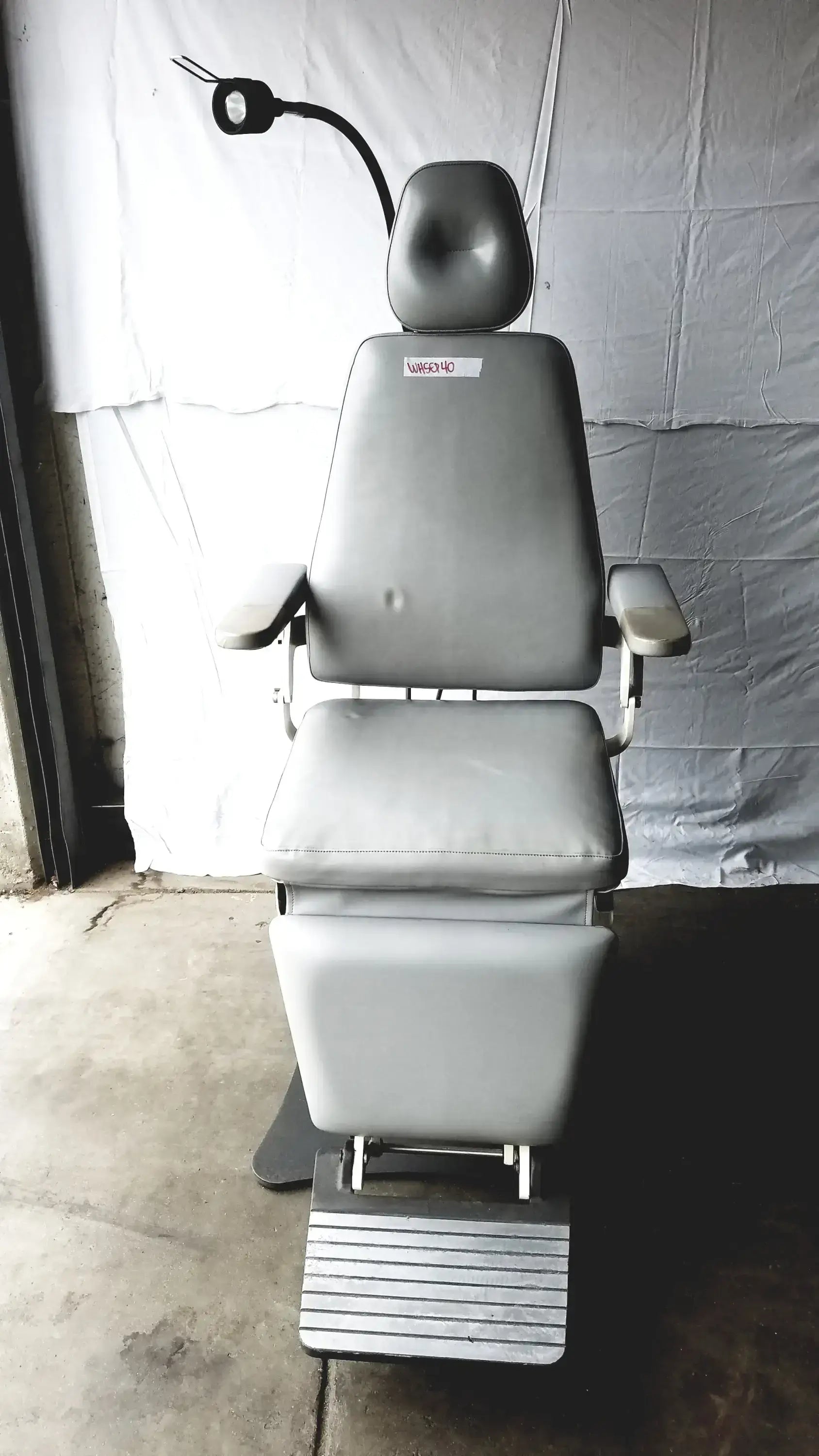 Magnetic TLT10-AX31A-016 Power Exam Chair 2x24-28VDC 2x5.5A Swiss Made