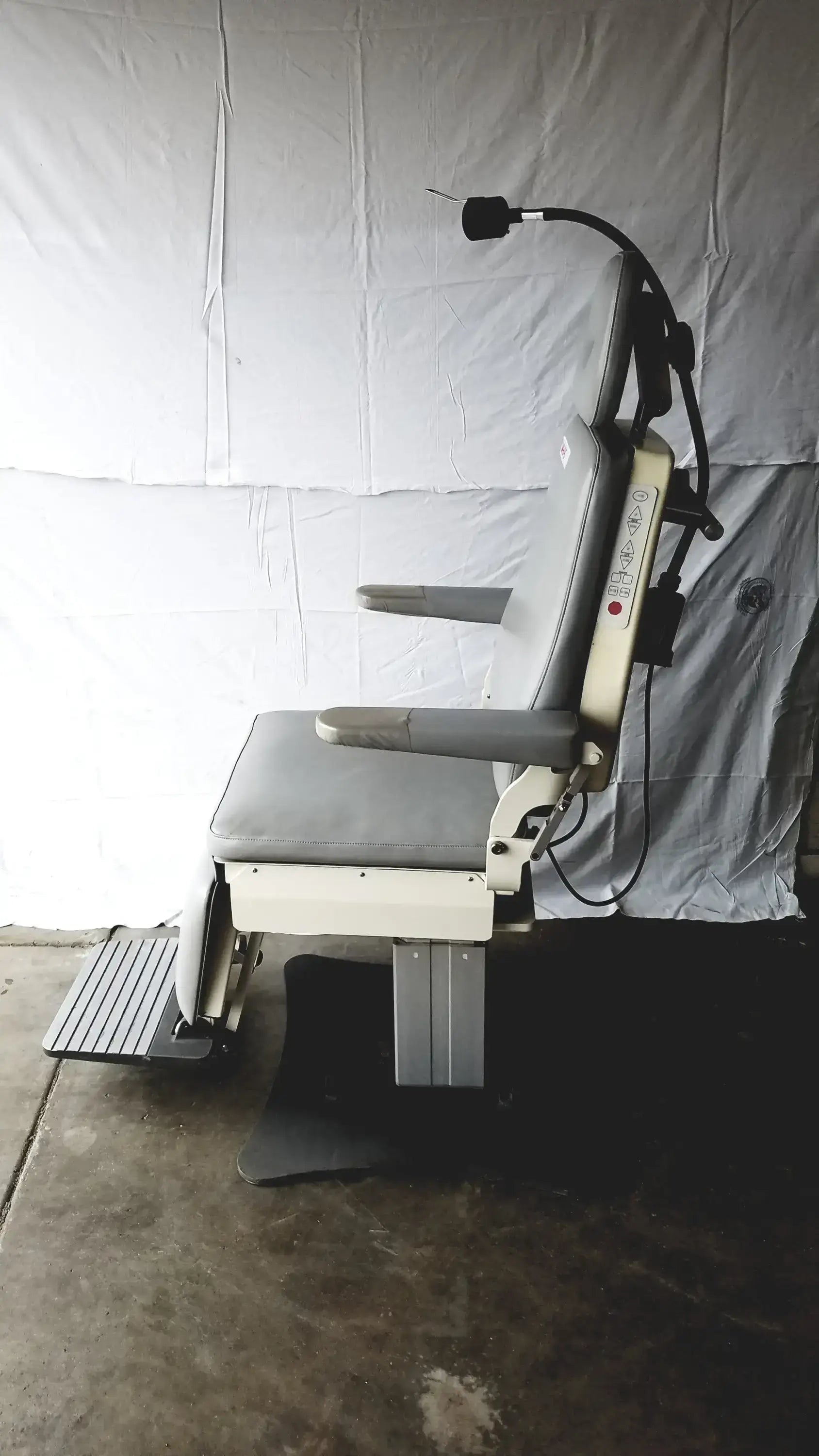 Magnetic TLT10-AX31A-016 Power Exam Chair 2x24-28VDC 2x5.5A Swiss Made