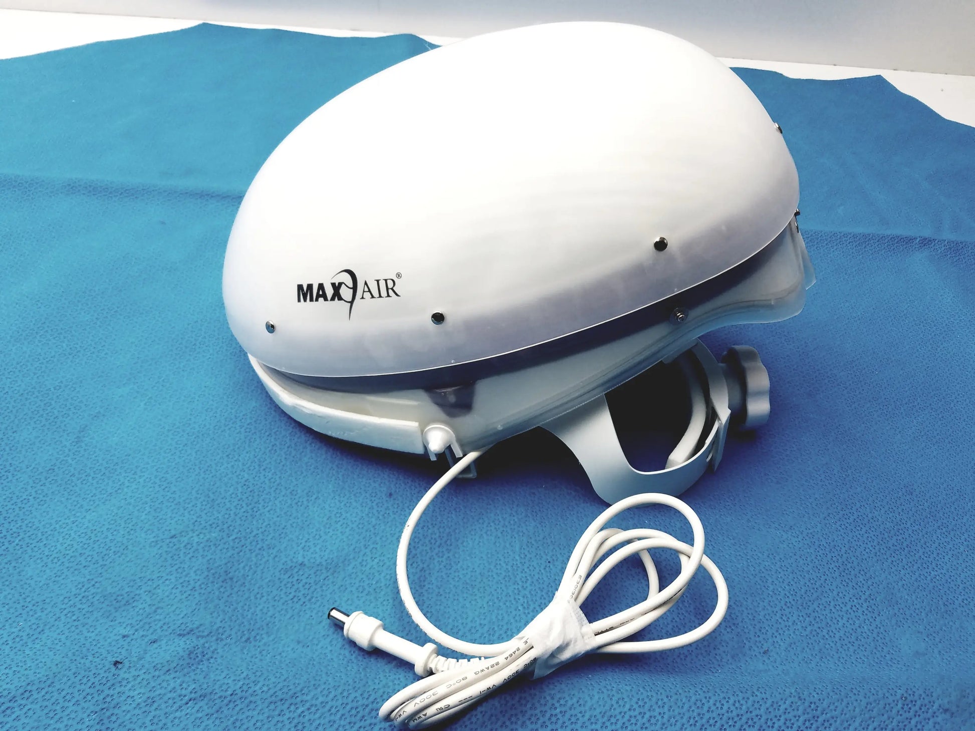 MaxAir 2070-03 CAPR Helmet