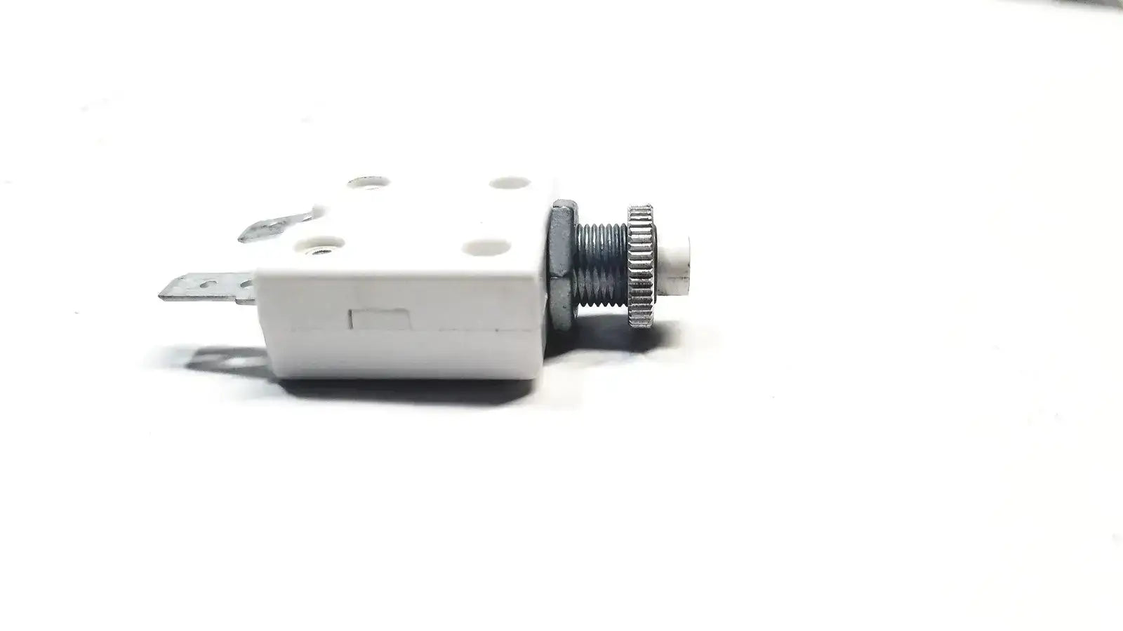 Mechanical Products 1600-112-180 Circuit Breaker 18A 250VAC-50VDC LR27156