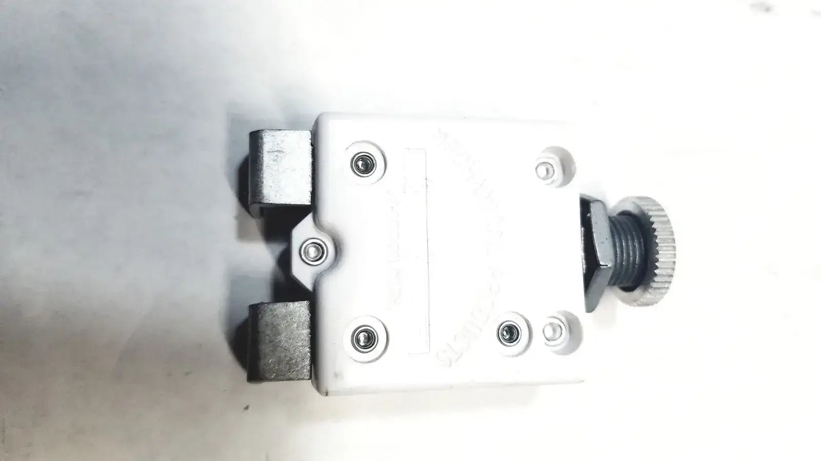 Mechanical Products 1648-056-070 Circuit Breaker 70A 250VAC/50VDC 0406