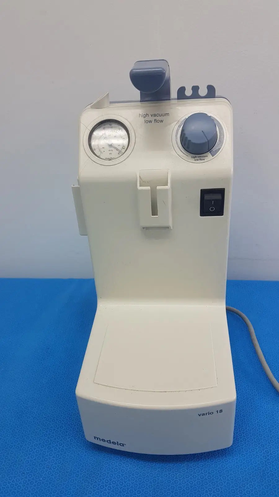 Medela Vario 18 Suction Pump Aspirator 600.2607 Portable Medical Vacuum Unit