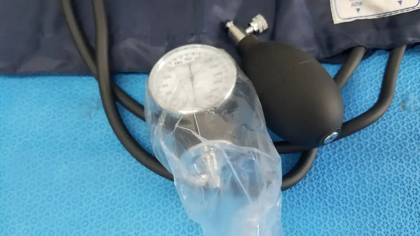 Medline Manual Adult Aneroid Sphygmomanometer Blood Pressure Cuff Arm Kit