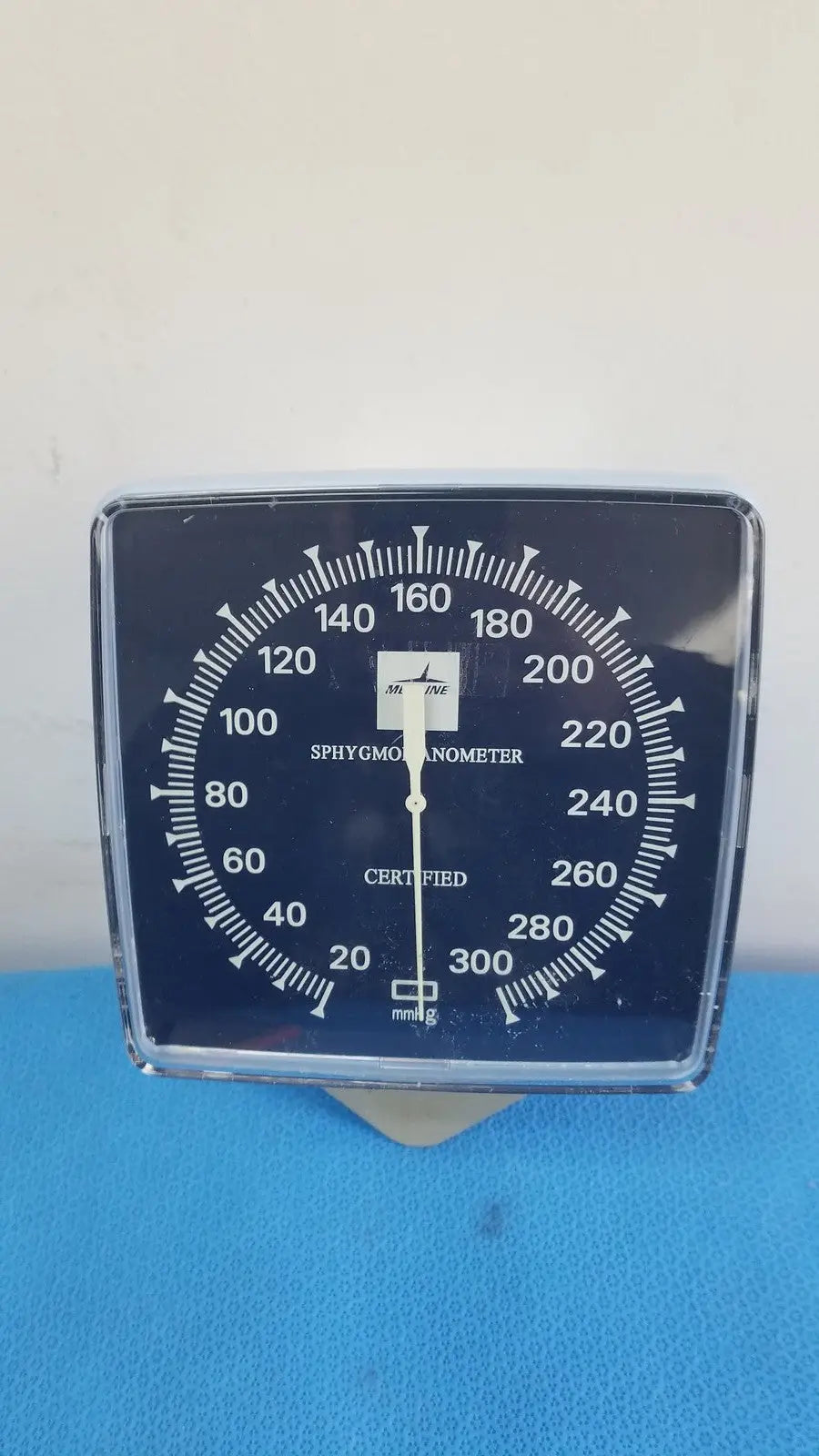 Medline Sphygmomanometer Wall Mounted Aneroid