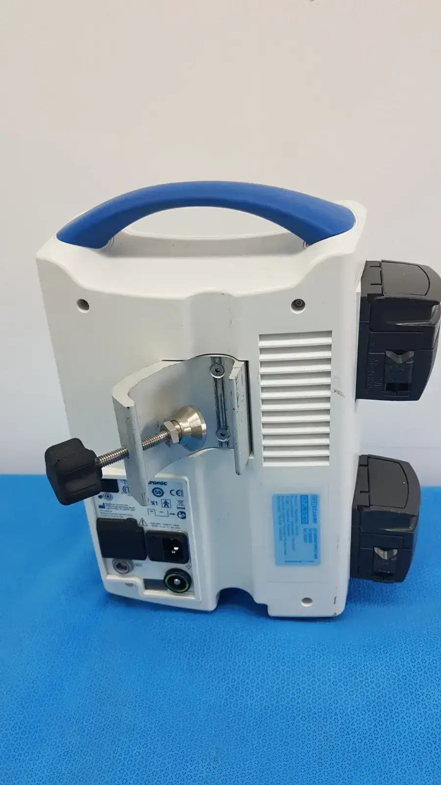 Medtronic IPC Console EC300RF with EF200 Foot Pedal – Surgical System