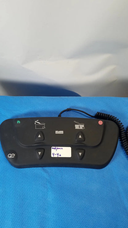 Black q3 medical control panel with tactile buttons and coiled cable for midmark qe ipx1 wired foot controller medical equipment