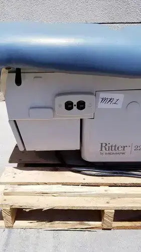 Midmark Ritter 222-016 Barrier Free Power Examination Chair With Foot Switch