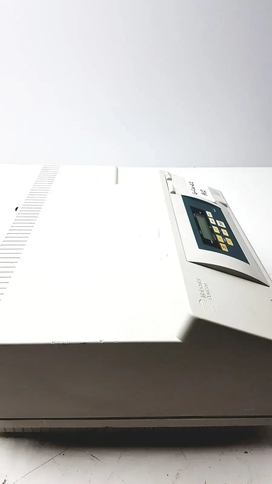 Molecular Devices SpectraMAX Plus 384 Microplate Reader Spectrophotometer