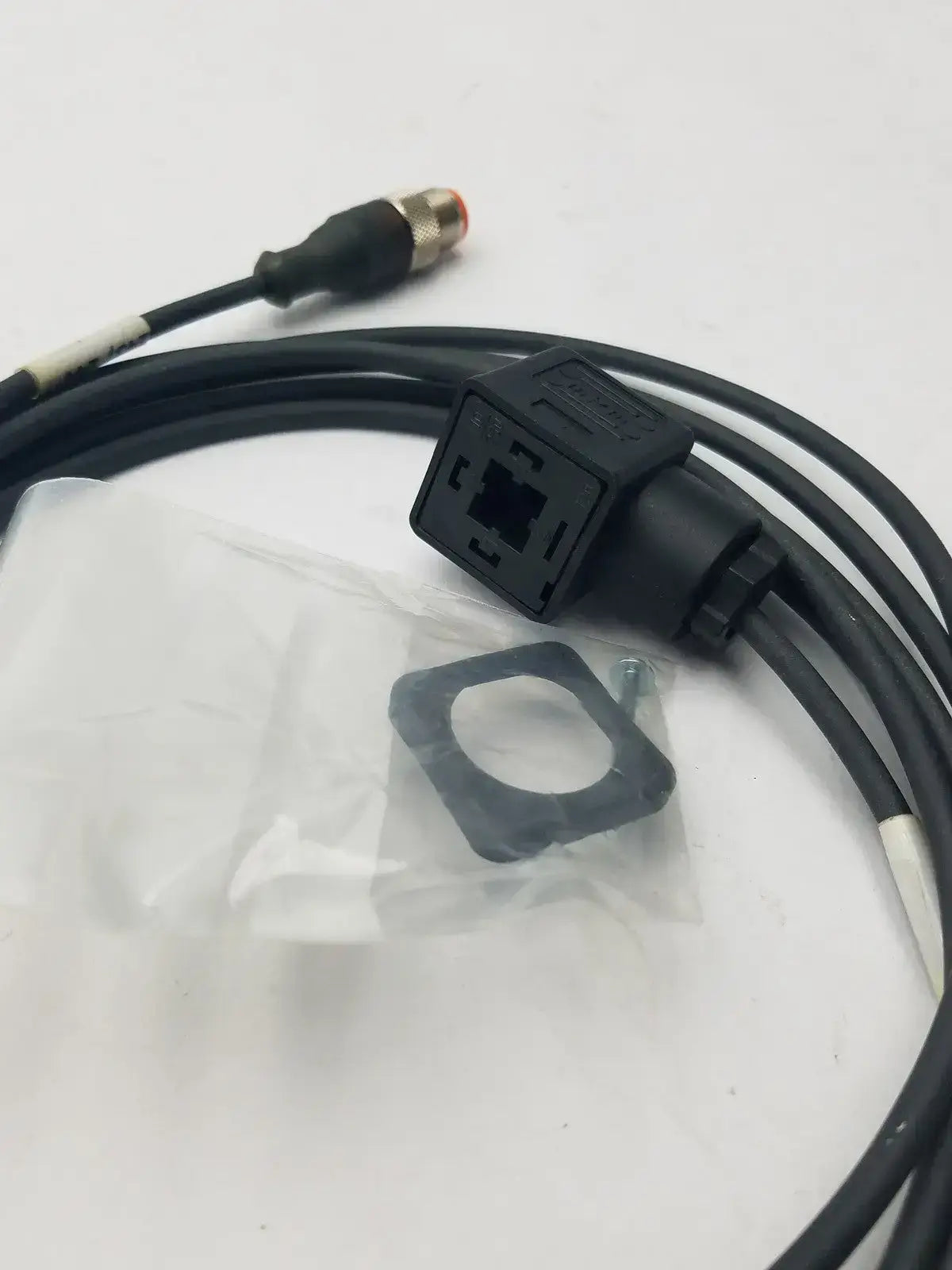 mPm DIN Form A Moulded Cable Connector to Sensor