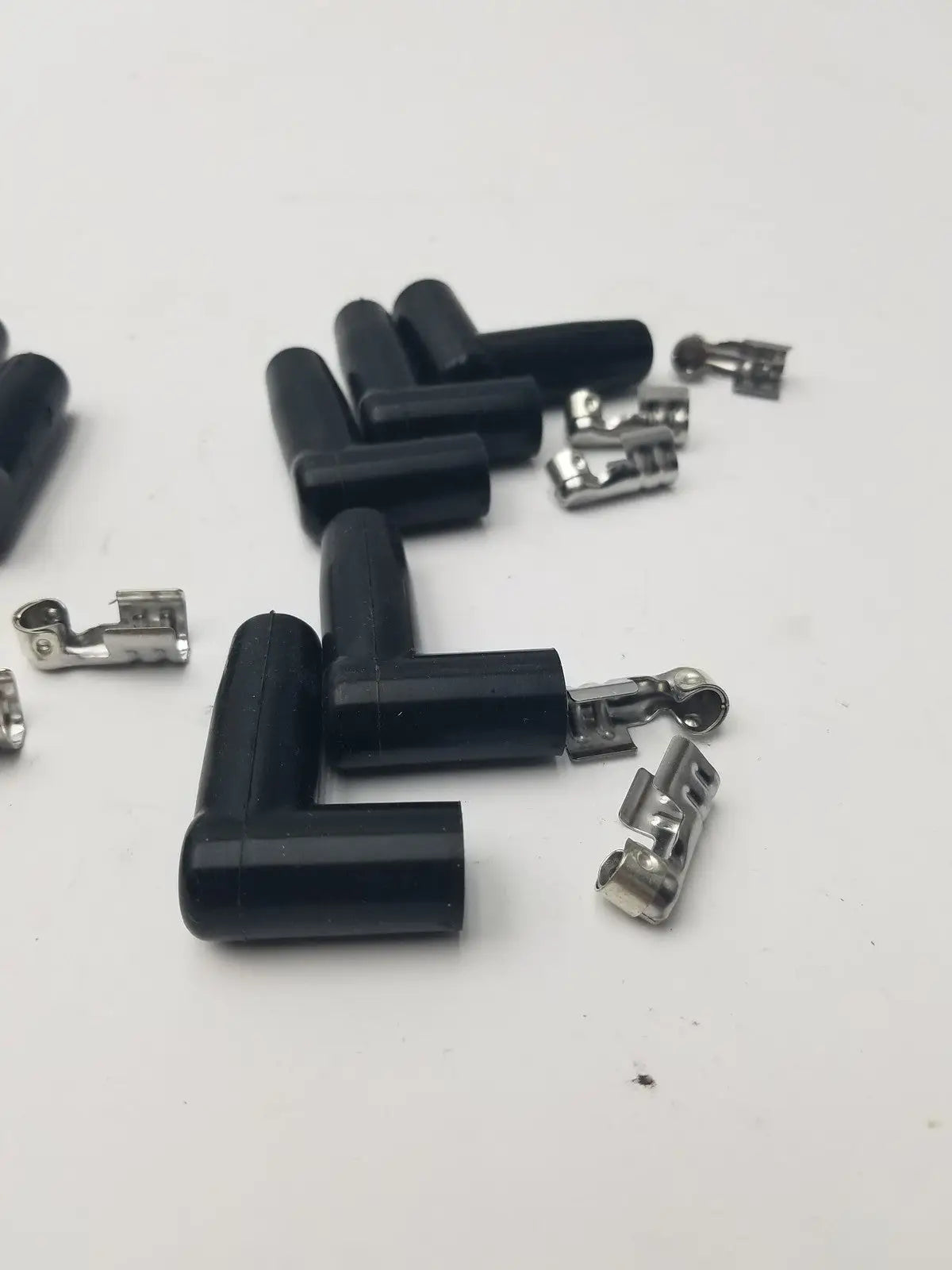 MSD Ignition Spark Plug Wire Terminals & Black 90 Degree Right/Left Angle Boots